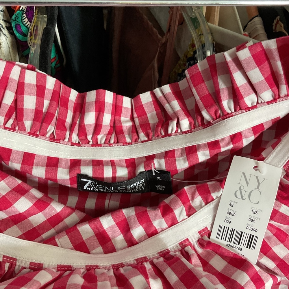 New York & Company Red and White Ruffled Blouse with Versatile Bow Tie. Size XL - Picture 6 of 6